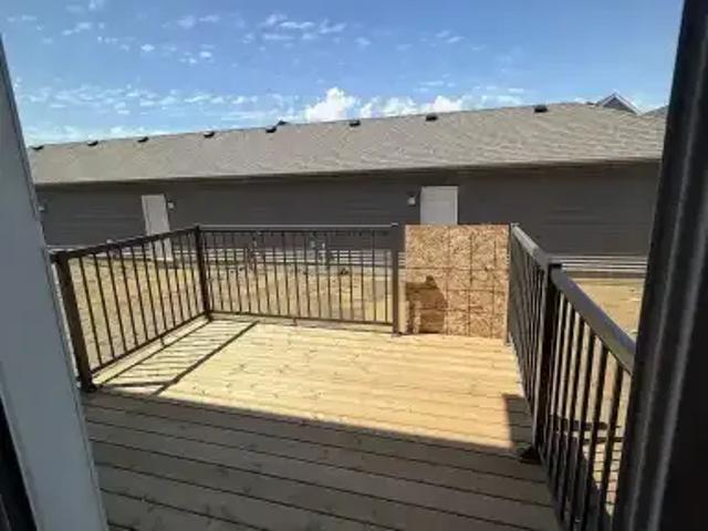Townhouse 3 Bedroom For Rent Edmonton AB 1995 ES104841920