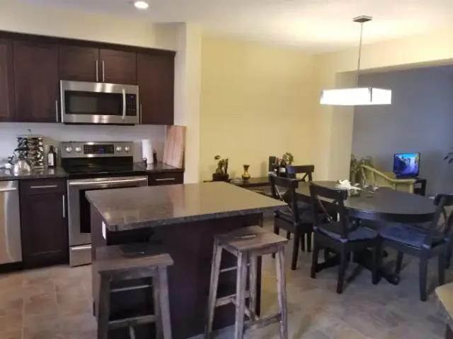 Townhouse 3 Bedroom For Rent Edmonton AB 1995 ES105150805