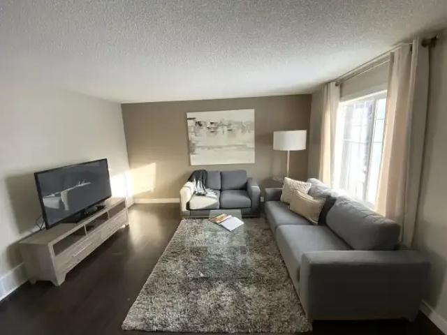 Townhouse 3 Bedroom For Rent Edmonton AB 2795 ES105100411
