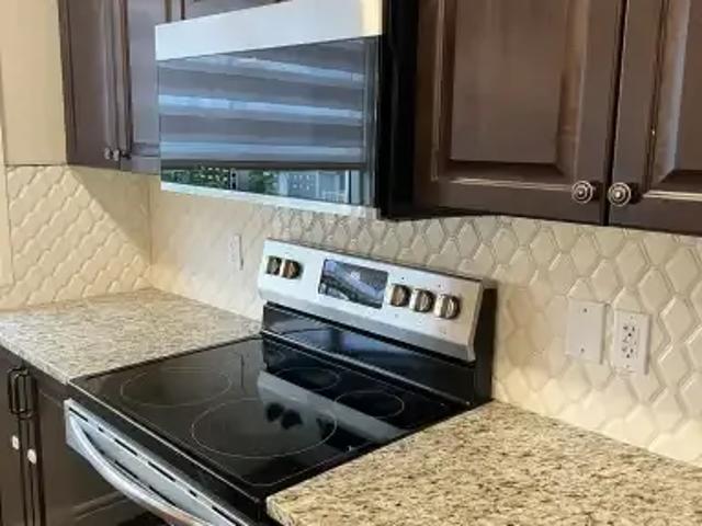 Townhouse 3 Bedroom For Rent Edmonton AB 2000 ES103770644