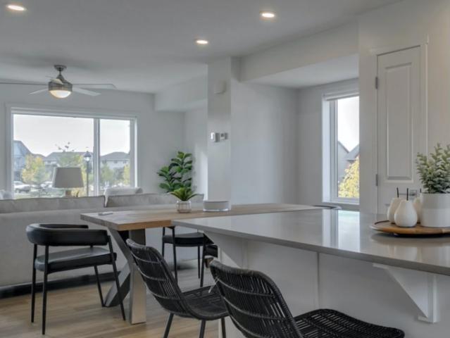 Townhouse 3 Bedroom For Rent Edmonton AB 2100 ELS93114898