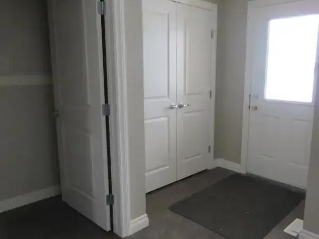 Townhouse 3 Bedroom For Rent Edmonton AB 2100 ES105602282