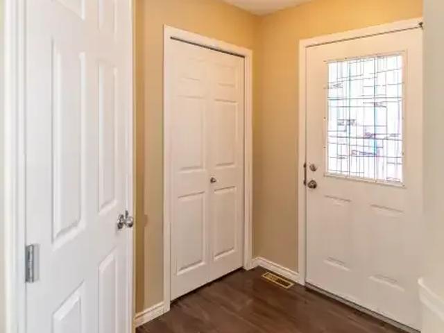Townhouse 3 Bedroom For Rent Edmonton AB 2150 ES104824339