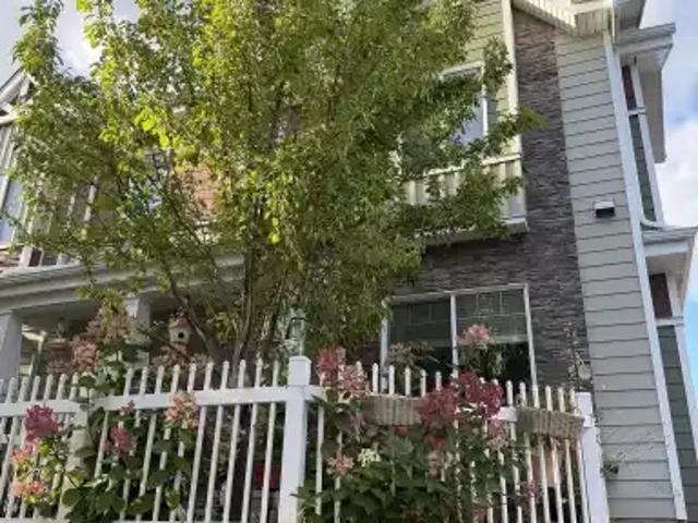 Townhouse 3 Bedroom For Rent Edmonton AB 2250 ES105543416