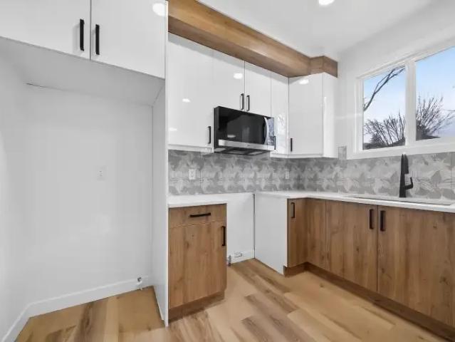 Townhouse 3 Bedroom For Rent Edmonton AB 2295 ELS105023539
