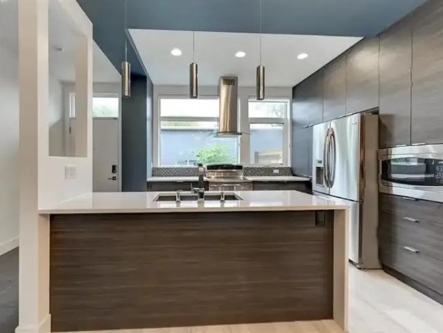 Townhouse 3 Bedroom For Rent Edmonton AB 3600 ES105877192