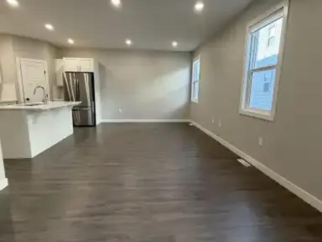 Townhouse 3 Bedroom For Rent Grande Prairie AB 2600 ES103739974