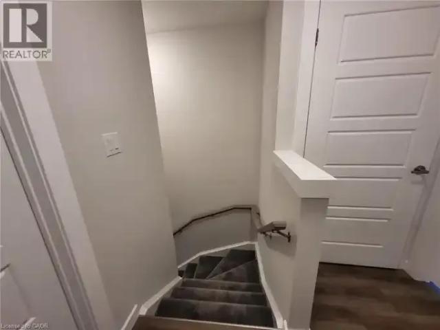 Townhouse 3 Bedroom For Rent Kitchener ON 2360 ES105435195