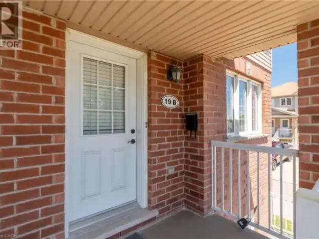 Townhouse 3 Bedroom For Rent Kitchener ON 2460 ES105249136
