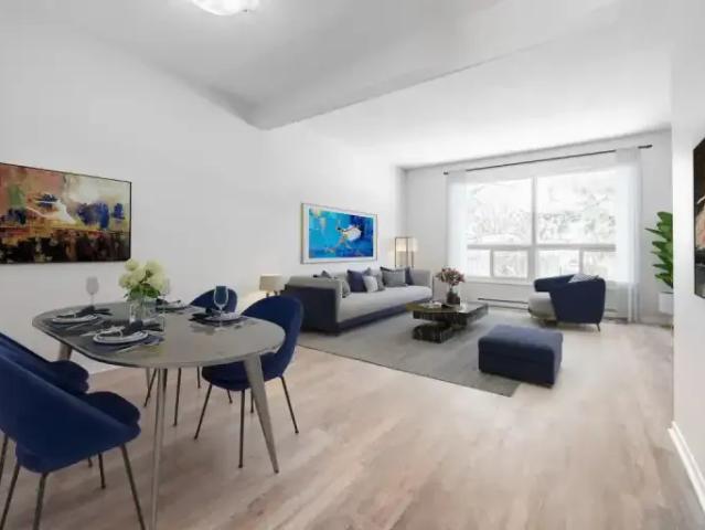 Townhouse 3 Bedroom For Rent London ON 2197 ES104985570