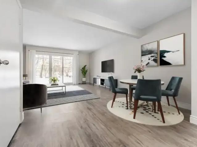 Townhouse 3 Bedroom For Rent London ON 2197 ES99878760