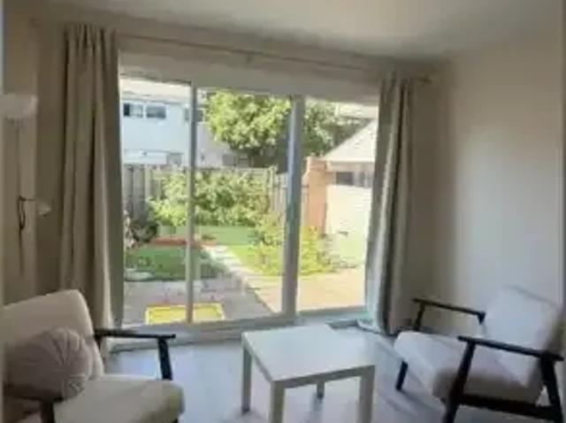 Townhouse 3 Bedroom For Rent London ON 2399 ES105135750