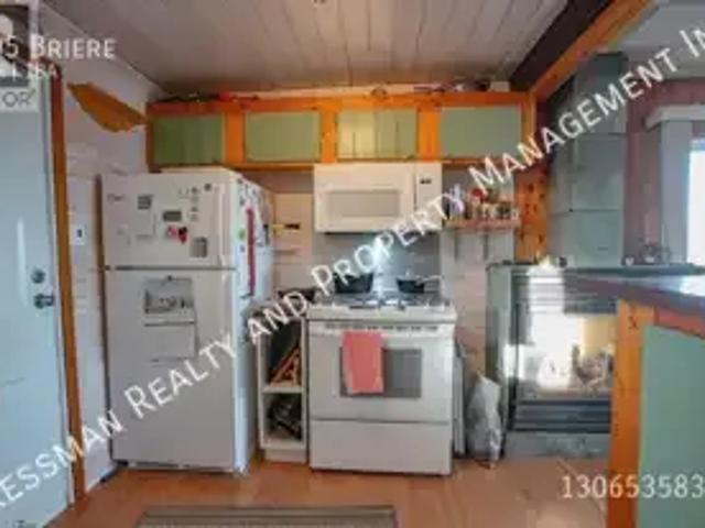Townhouse 3 Bedroom For Rent Regina Beach SK 1800 ES105047937