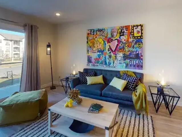 Townhouse 3 Bedroom For Rent Regina SK 2235 ES105198318