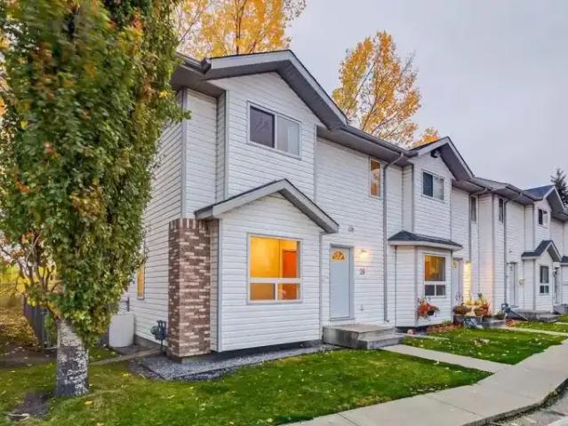 Townhouse 3 Bedroom For Rent Red Deer AB 1755 ES103366836