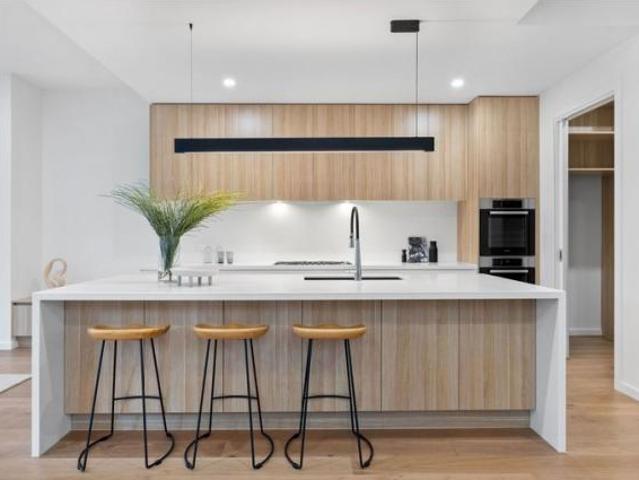 Townhouse 3 Bedroom For Rent RESERVOIR VIC 700000 ES80411092