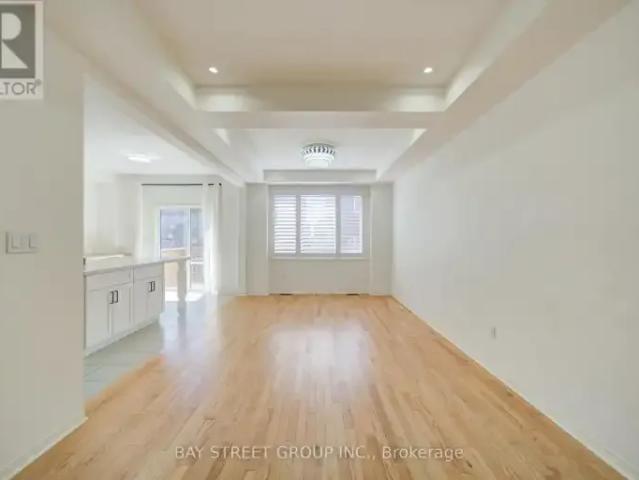 Townhouse 3 Bedroom For Rent Richmond Hill ON 3980 ES103569209