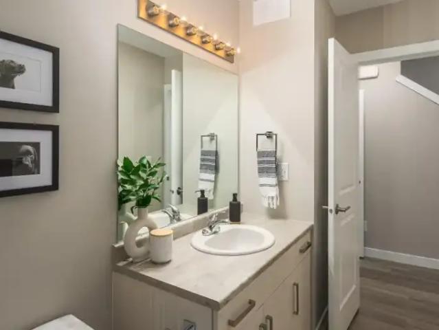 Townhouse 3 Bedroom For Rent Ste Anne MB 1570 ES102951690