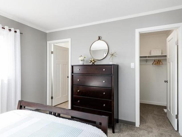Townhouse 3 Bedroom For Rent Saskatoon SK 2048 ES95477471