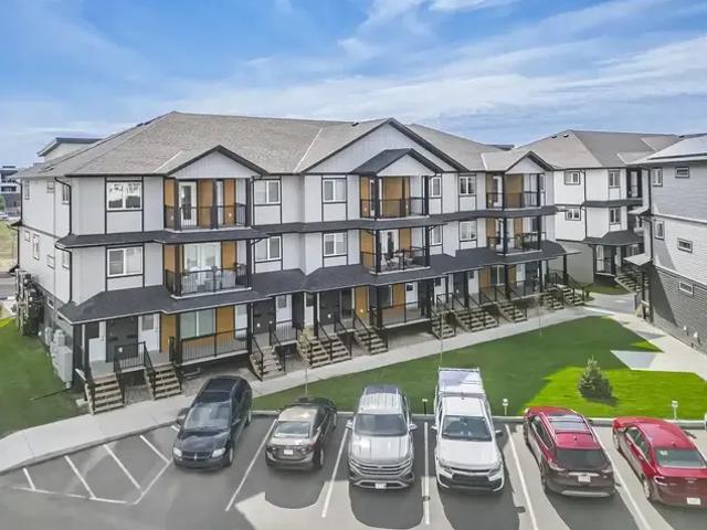 Townhouse 3 Bedroom For Rent Saskatoon SK 2135 ES94953167