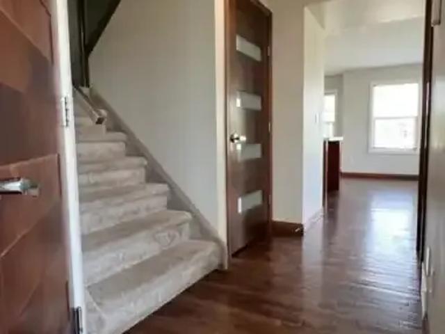 Townhouse 3 Bedroom For Rent Saskatoon SK 2850 ES105023530