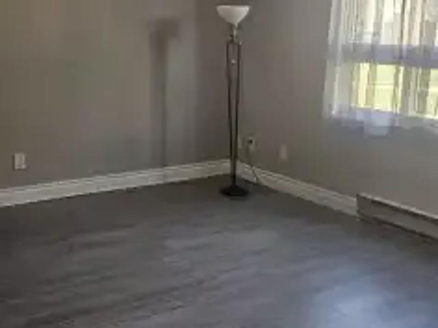 Townhouse 3 Bedroom For Rent Sarnia ON 1950 ES105704114
