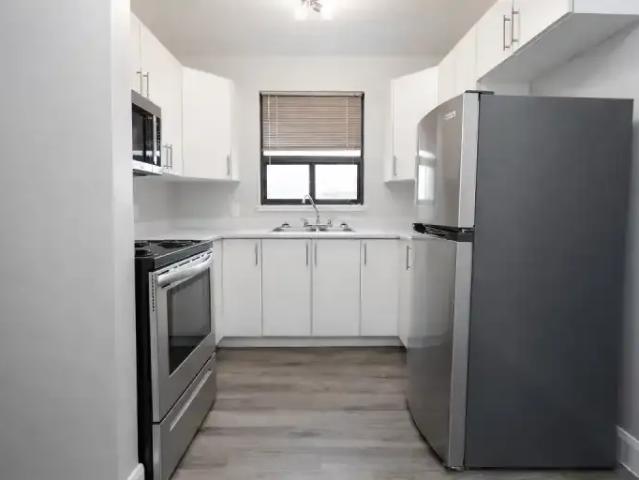 Townhouse 3 Bedroom For Rent Sault Ste. Marie ON 1799 ES103178581
