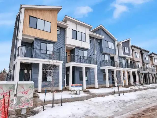 Townhouse 3 Bedroom For Rent Spruce Grove AB 2400 ES105654004