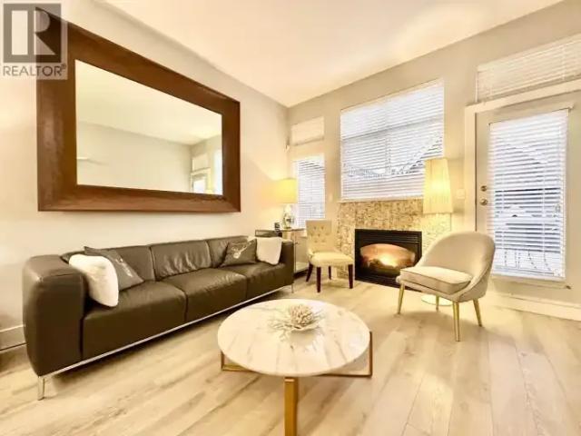 Townhouse 3 Bedroom For Rent Vancouver BC 5795 ELS105004942
