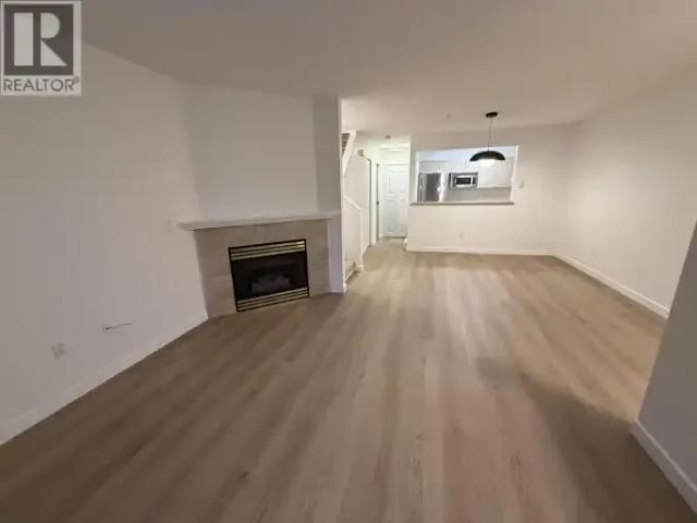 Townhouse 3 Bedroom For Rent Vancouver BC 3350 ES104535577
