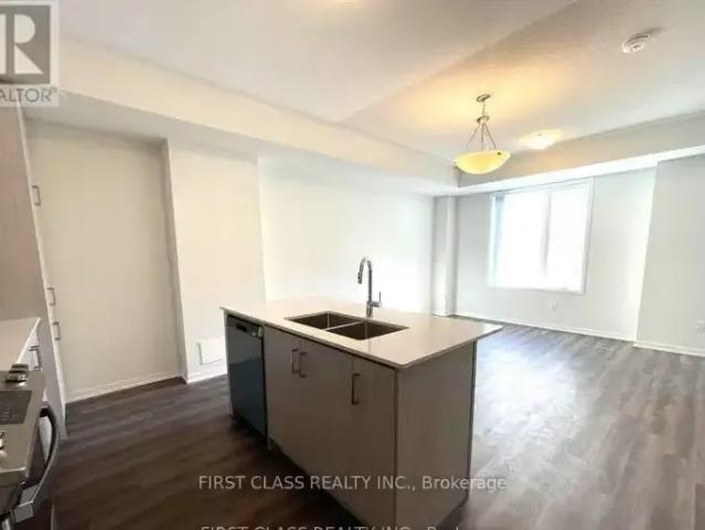 Townhouse 3 Bedroom For Rent Vaughan ON 3480 ES103920650