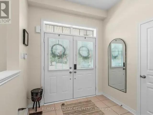 Townhouse 3 Bedroom For Rent Vaughan ON 3750 ES105643456