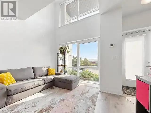 Townhouse 3 Bedroom For Rent Vaughan ON 3800 ES104183241