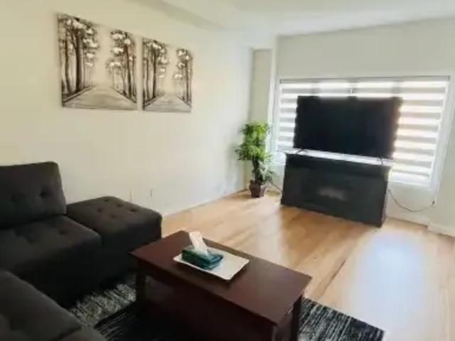 Townhouse 3 Bedroom For Rent Wasaga Beach ON 2500 ES105704284