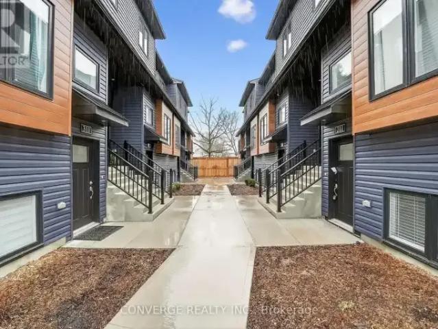 Townhouse 3 Bedroom For Rent Welland ON 2200 ES104106881