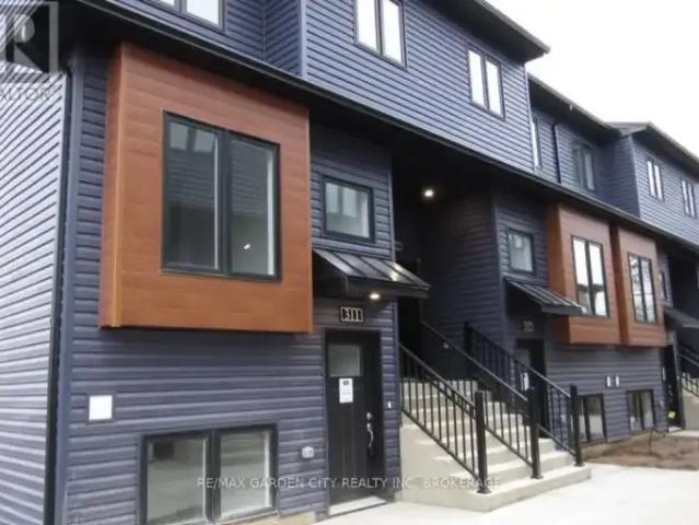 Townhouse 3 Bedroom For Rent Welland ON 2200 ES105345059