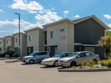 Townhouse 3 Bedroom For Rent West Kelowna BC 2548 ES103568428