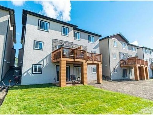 Townhouse 3 Bedroom For Rent Winnipeg MB 2400 ES105642336