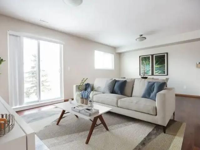 Townhouse 3 Bedroom For Rent Winnipeg MB 2198 ES103610954