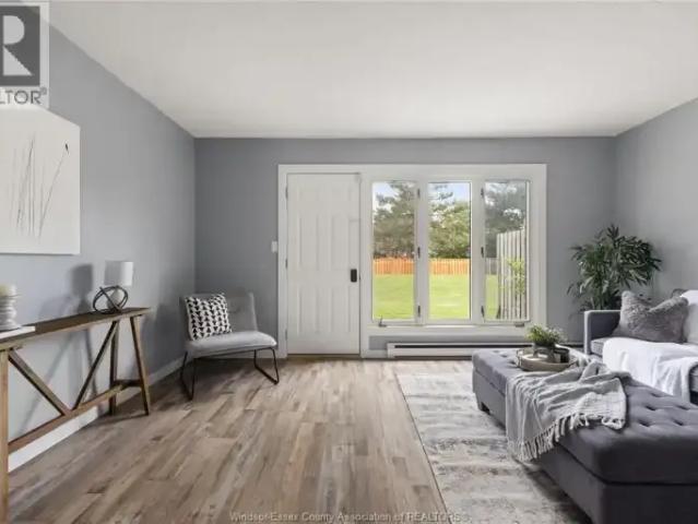Townhouse 3 Bedroom For Rent Windsor ON 1900 ES105378478