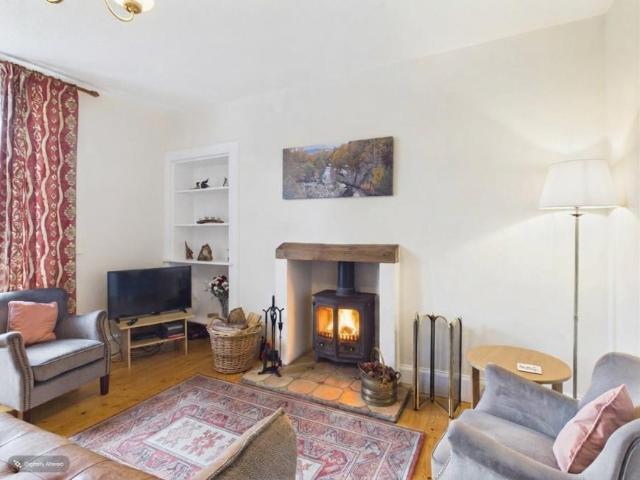 Townhouse 3 Bedroom For Sale Kingussie Kingussie 230000 ES105071992