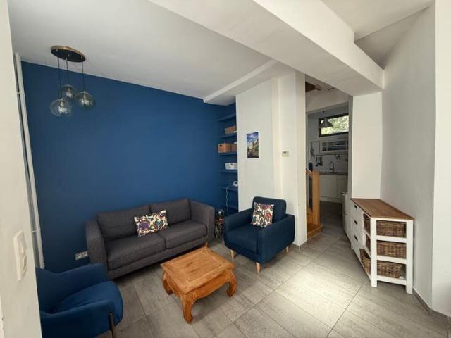 Townhouse 3 br. Ixelles 85m² with terrace