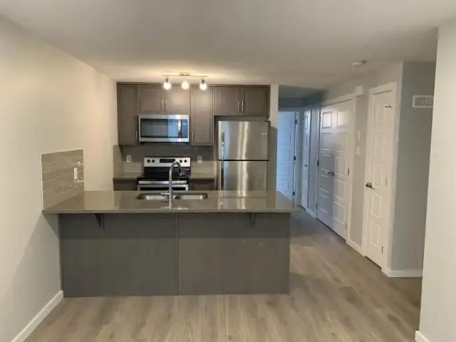 Townhouse 1 Bedroom For Rent Calgary AB 1475 ES105623623