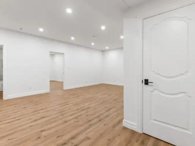 Townhouse 1 Bedroom For Rent Edmonton AB 1600 ES104863849