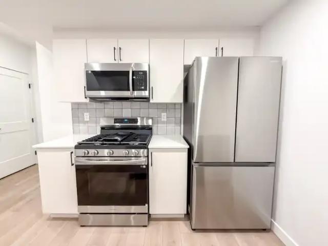 Townhouse 1 Bedroom For Rent Edmonton AB 1100 ES104362779