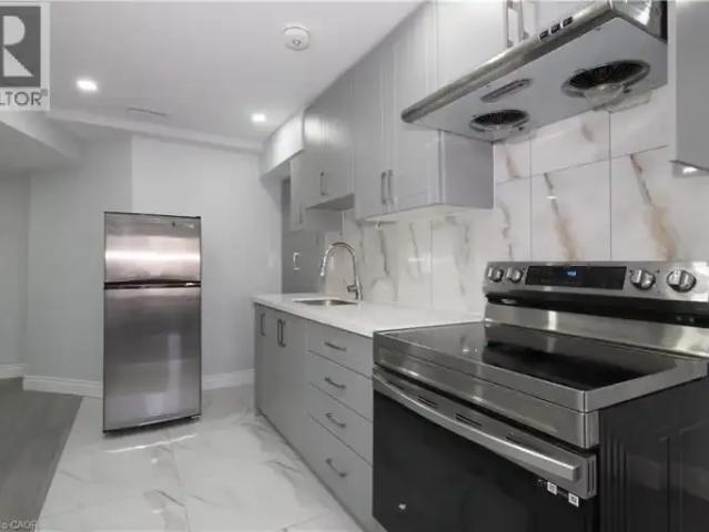 Townhouse 1 Bedroom For Rent Kitchener ON 1450 ES105654172