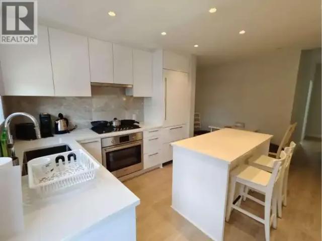 Townhouse 1 Bedroom For Rent Vancouver BC 1600 ES102434520