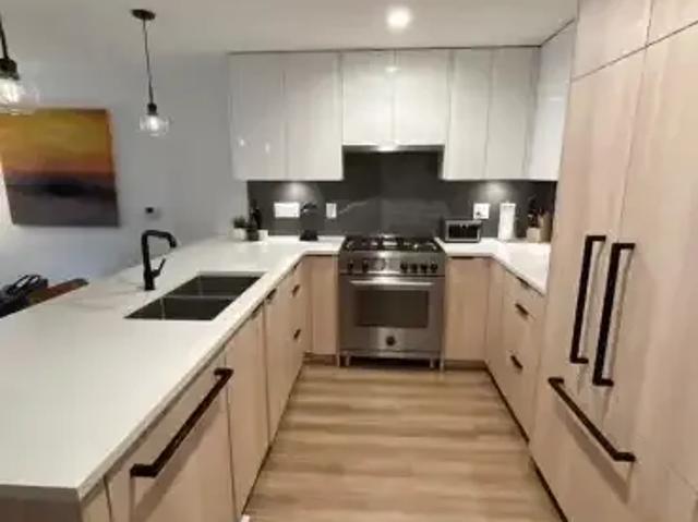 Townhouse 2 Bedroom For Rent North Vancouver BC 3300 ES105565573
