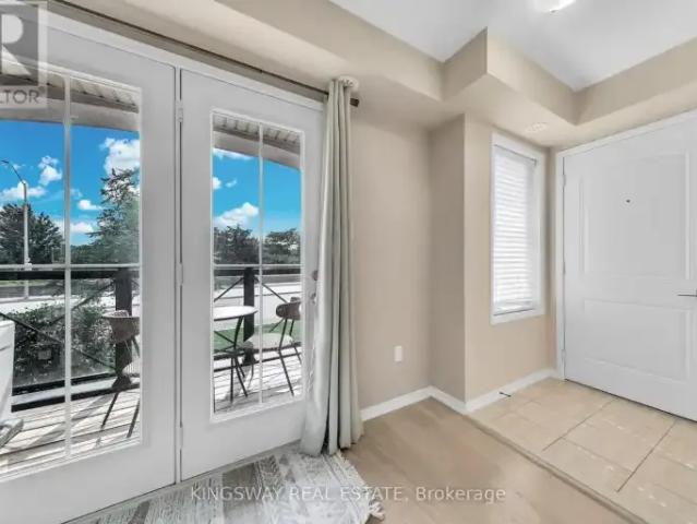 Townhouse 2 Bedroom For Rent Oakville ON 2600 ES105150988