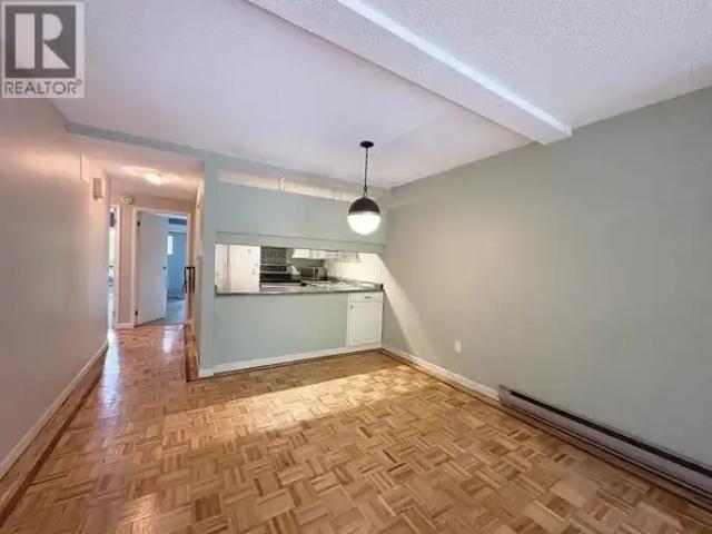 Townhouse 2 Bedroom For Rent Burnaby BC 2400 ES105088035